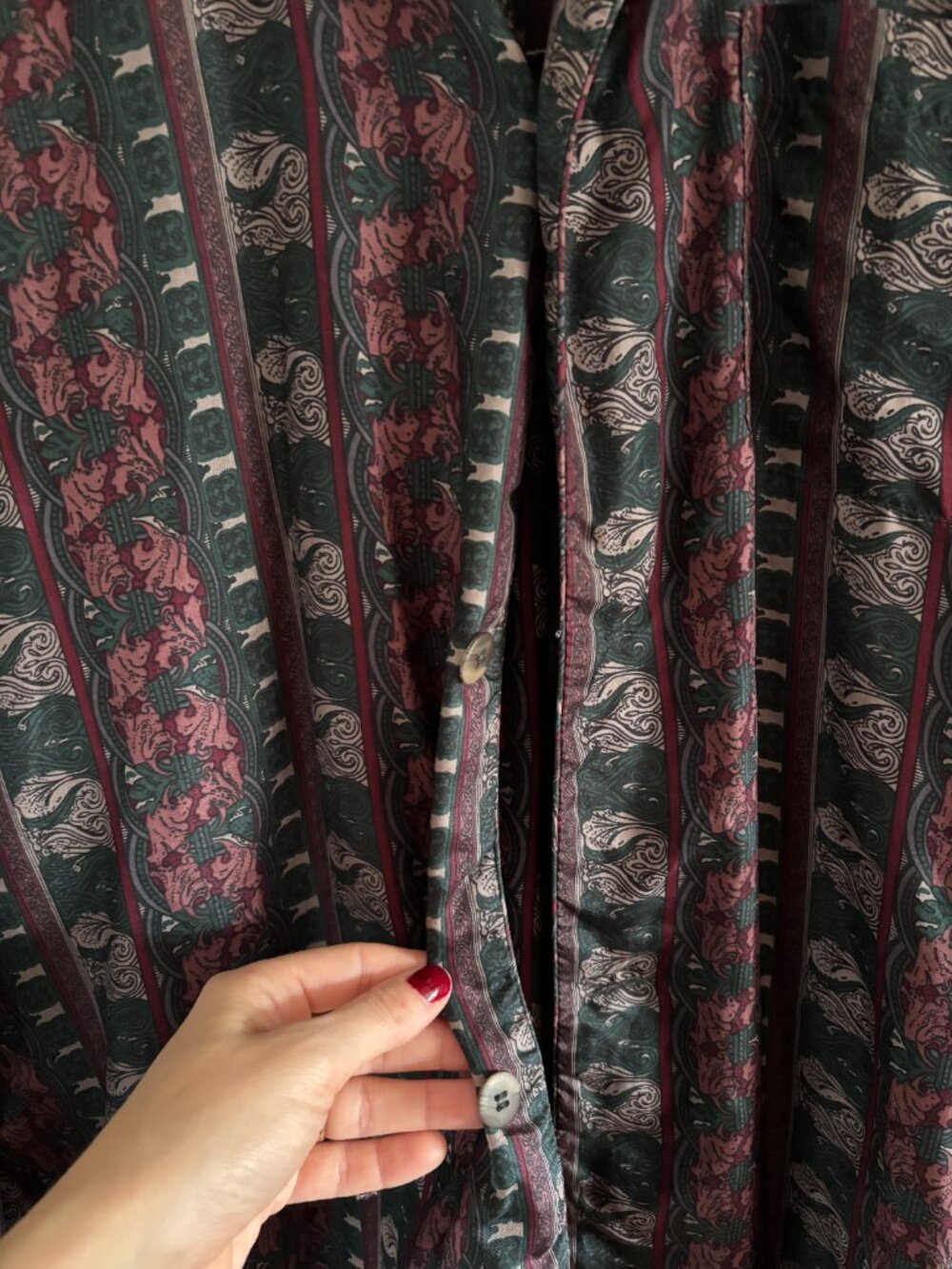 Silk Art Nouveau Patterned Pajama Set - Picture 4 of 12